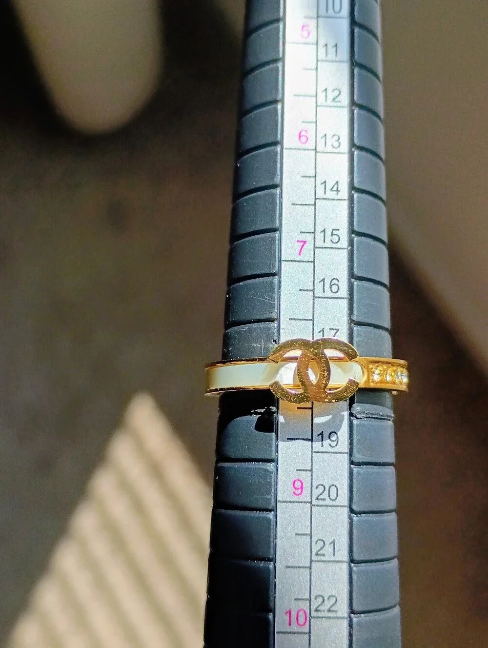 New Chic Gold Interlocking Logo Ring with Faux MOP Clear Stones